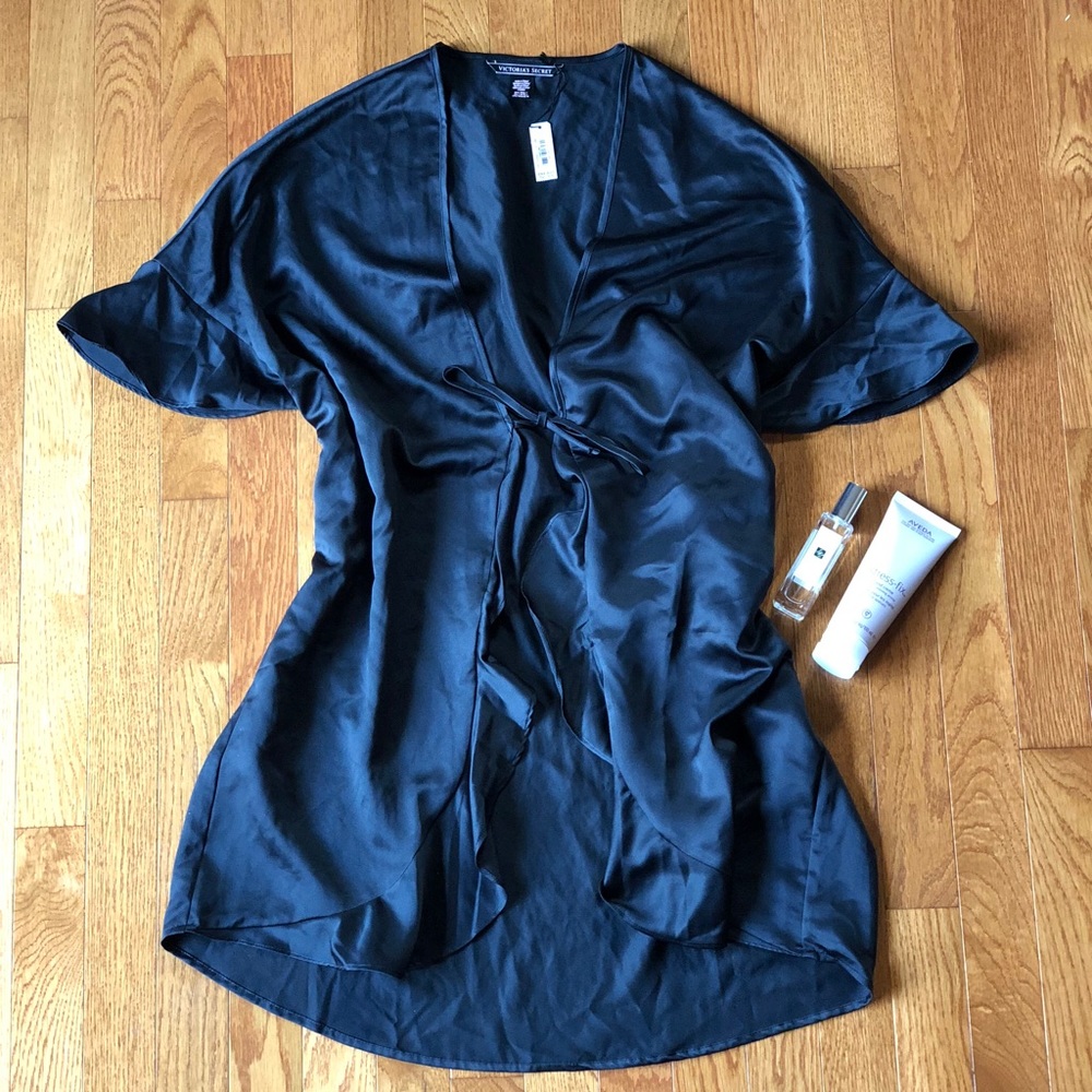 NWT Victoria’s Secret Black Satin Short Kimono